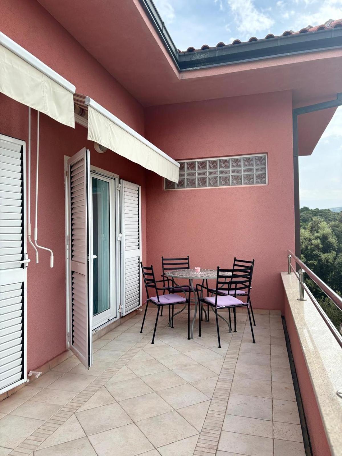 Villa Matovica Kampor Exteriör bild